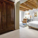 La Donnella - Residenza Di Campagna Guest house