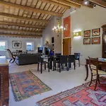 La Donnella - Residenza Di Campagna Guest house 3*