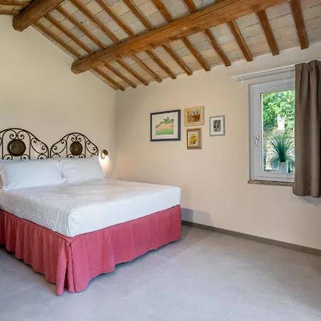 La Donnella - Residenza Di Campagna ゲストハウス セニガッリア