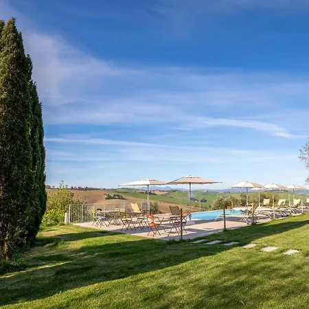 Pensjonat La Donnella - Residenza Di Campagna 3*