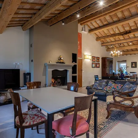 La Donnella - Residenza Di Campagna 3* سينِغاليا