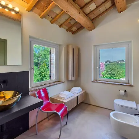 La Donnella - Residenza Di Campagna ゲストハウス