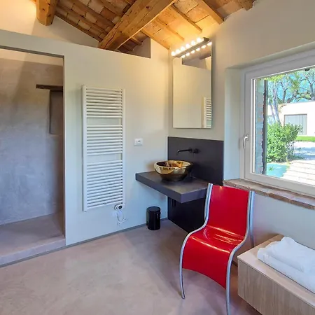 ゲストハウス La Donnella - Residenza Di Campagna